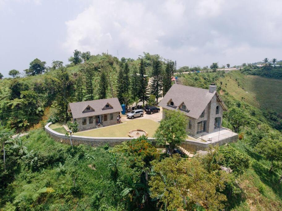 The Old Country Stone House Villa Cebu Exterior foto