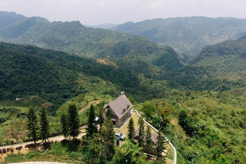 The Old Country Stone House Villa Cebu Exterior foto